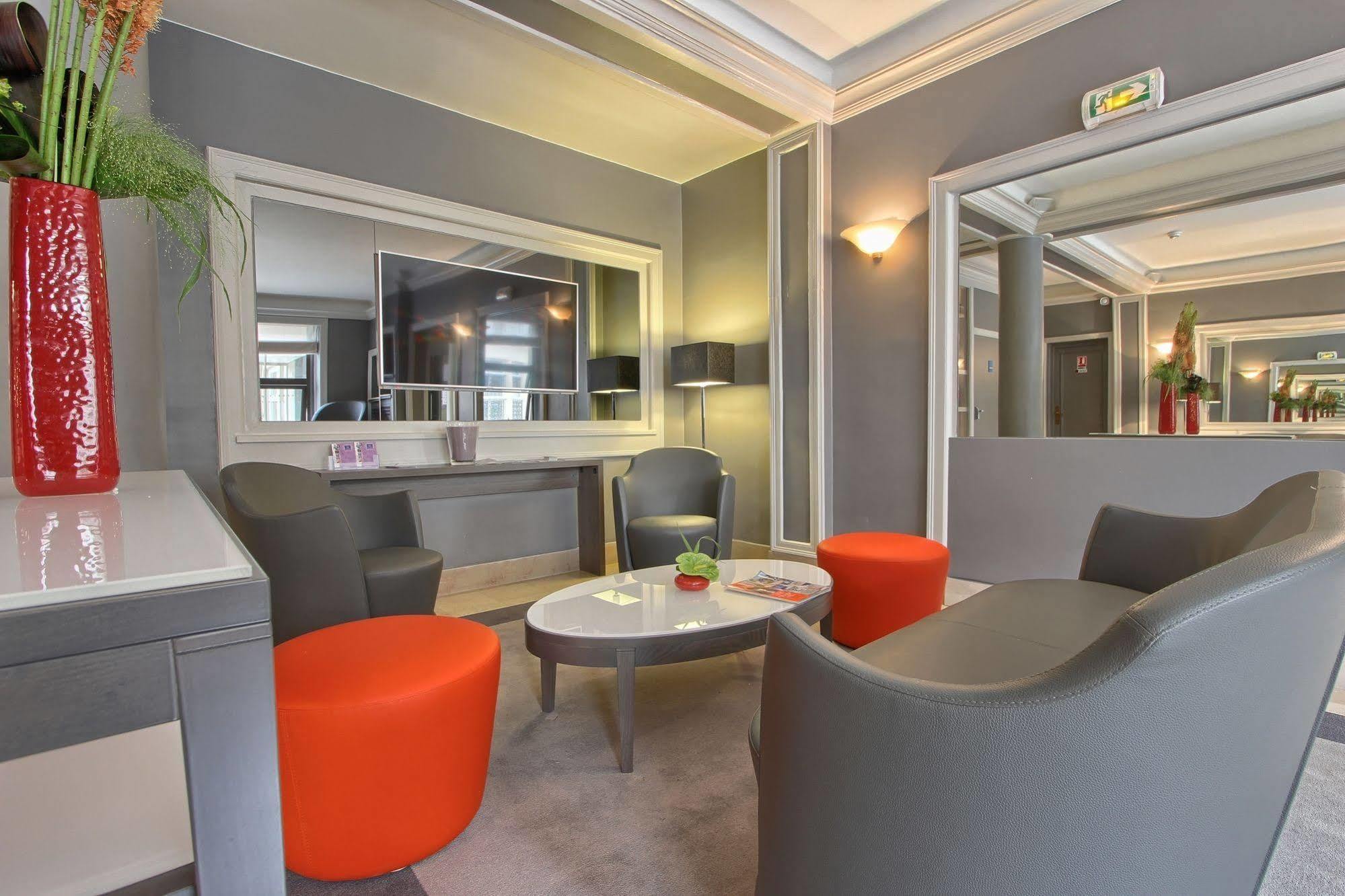 Hotel Timhotel Opéra Blanche Fontaine 4*