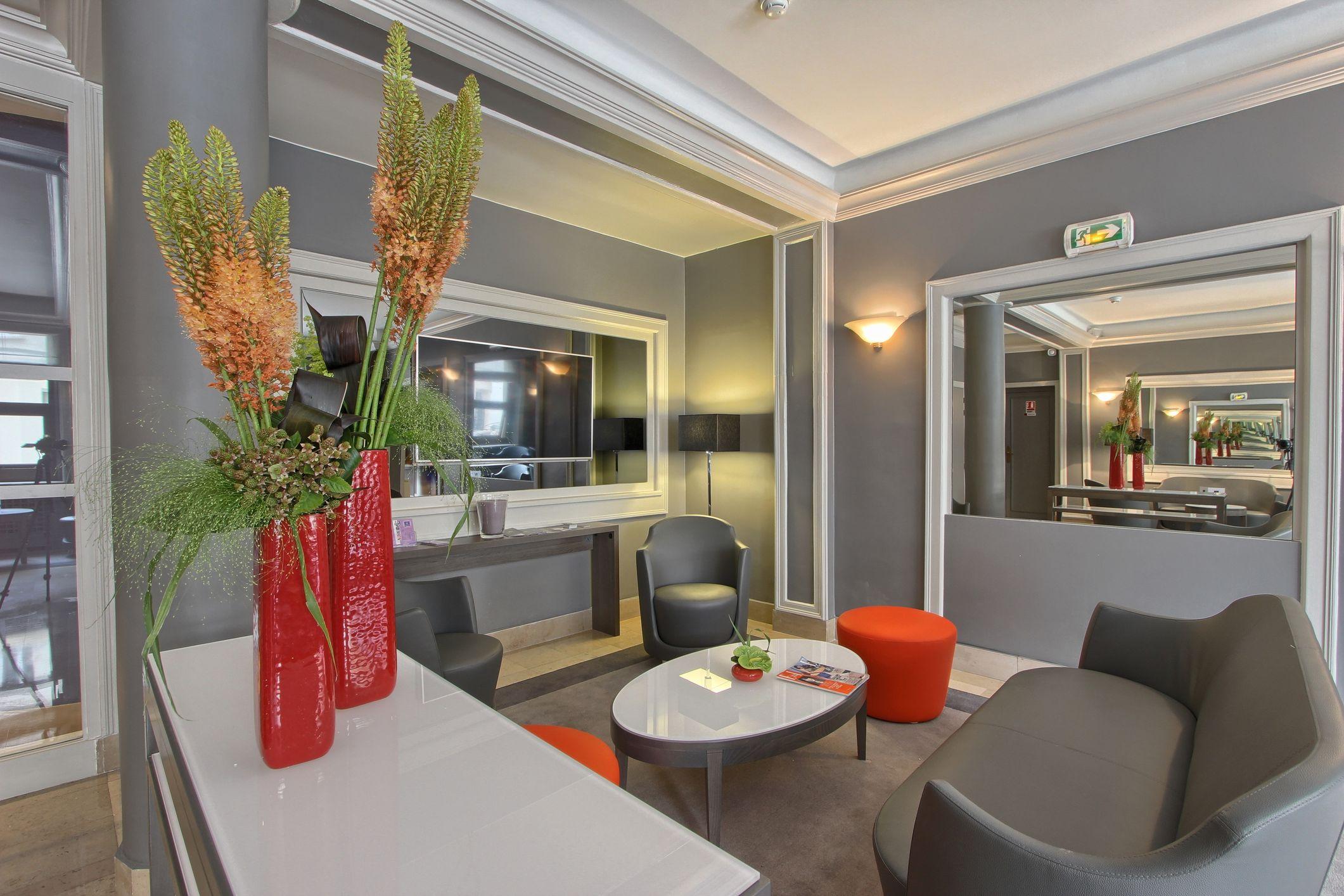 Timhotel Opéra Blanche Fontaine Parigi