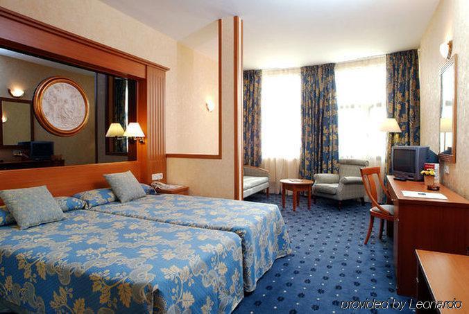 Timhotel Opera Blanche Fontaine Paris