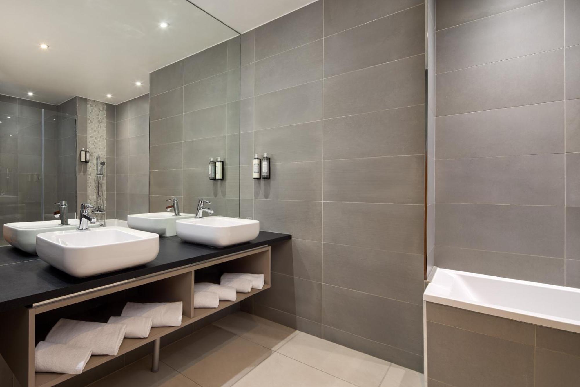 Timhotel Opéra Blanche Fontaine Parigi
