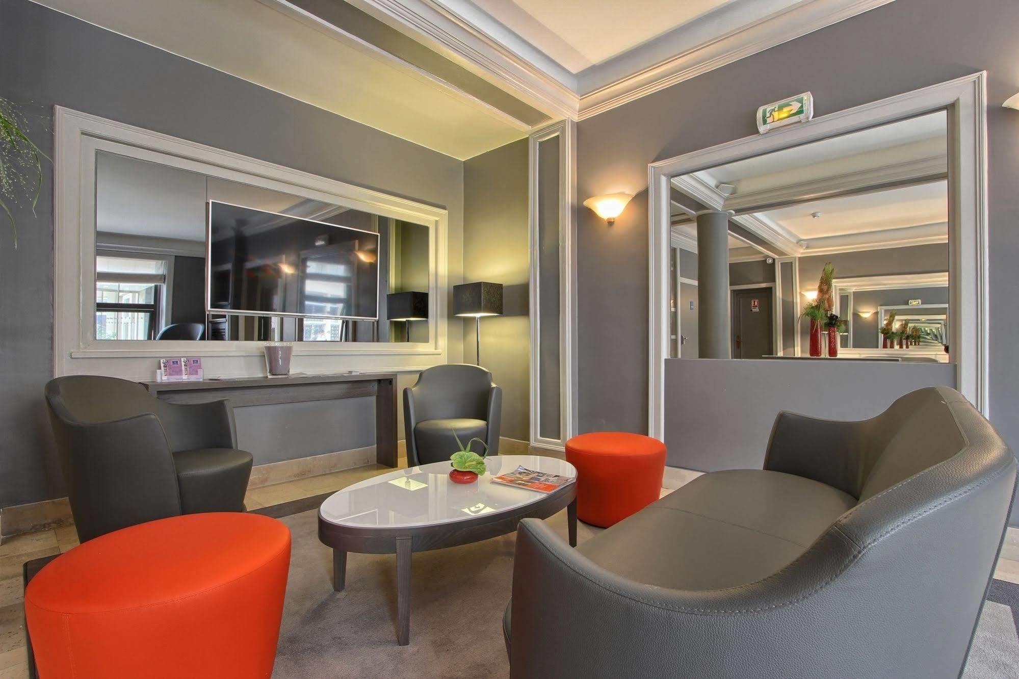 Timhotel Opera Blanche Fontaine